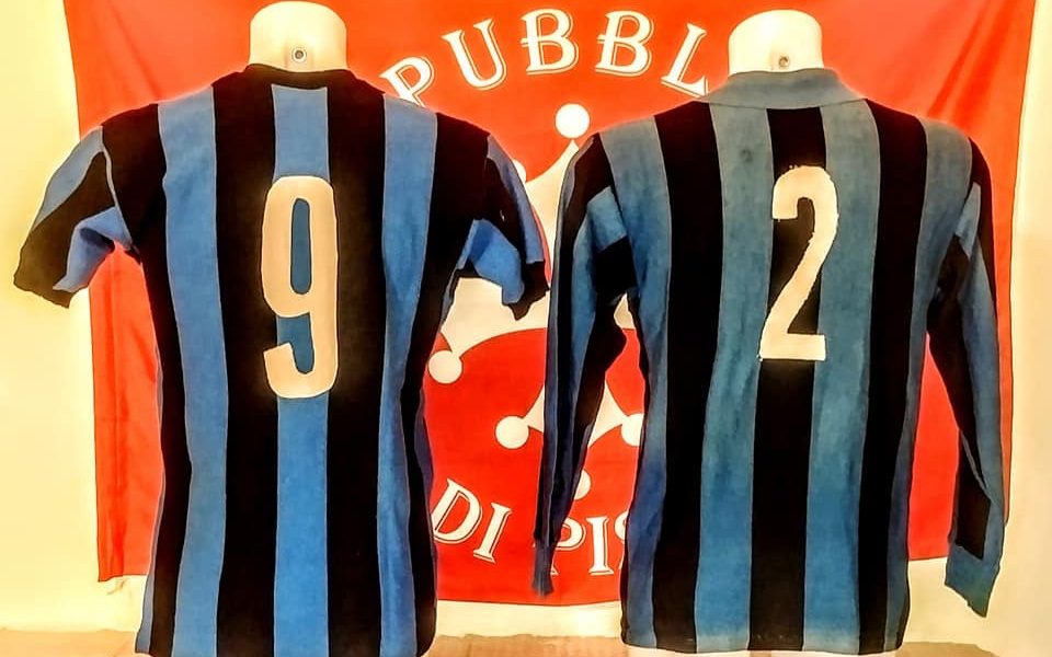 "History Pisa soccer collectionist" Ecco due "nuove" maglie Gli