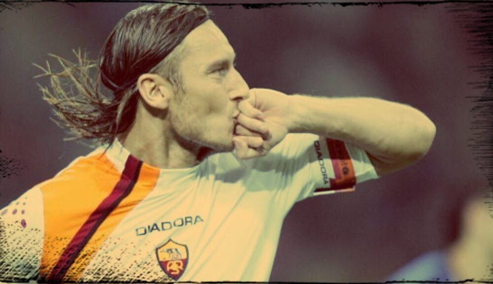 26 ottobre 2005: Totti disegna calcio a San Siro